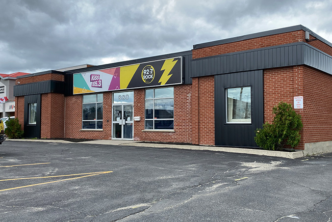 880 Lasalle Blvd